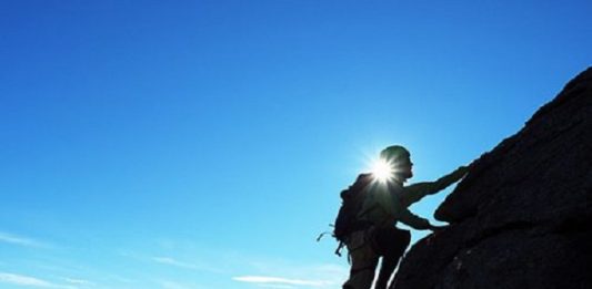 Mơ thấy trèo cao có ý nghĩa bí ẩn gì, đánh số nào chắc ăn? Mơ thấy trèo cao có ý nghĩa bí ẩn gì,